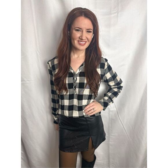 Universal Thread Top - Picture 2 of 12